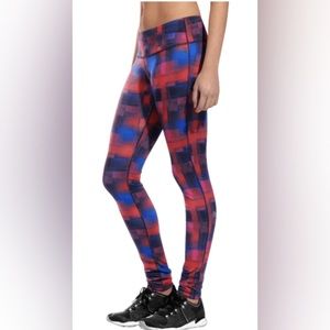 MPG Gallery Chime Plaid athletic running legging